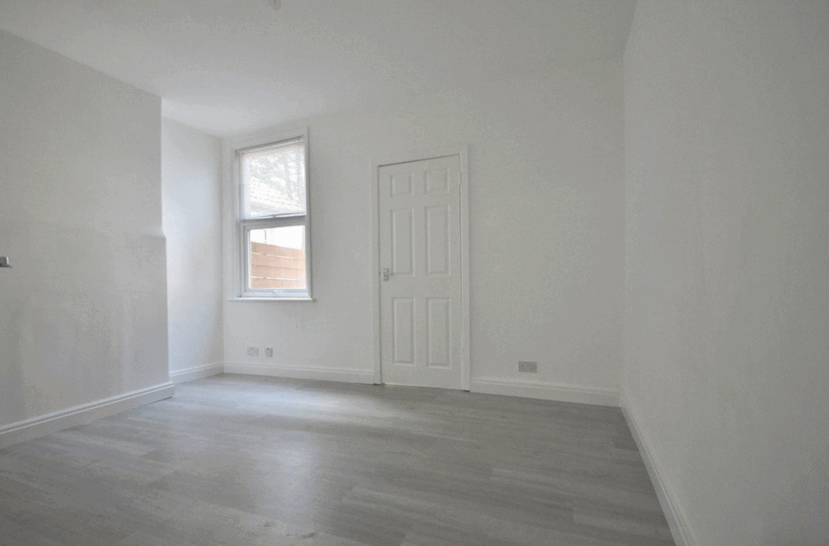 Bensham Lane, Thornton Heath, CR7