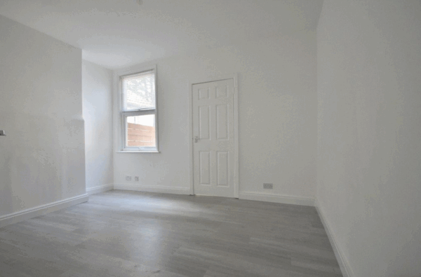 Bensham Lane, Thornton Heath, CR7