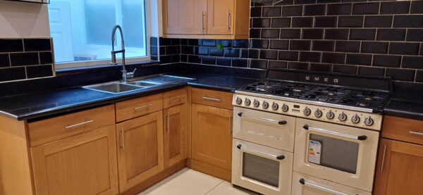 4/5 Bedroom House in Thornton Heath